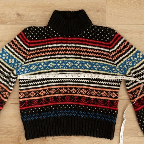 Women’s American‎ Eagle Mock Neck Snowflake Sweater size XS - Picture 9 of 11